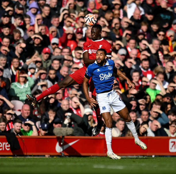 逐渐从一名 逐渐从一名